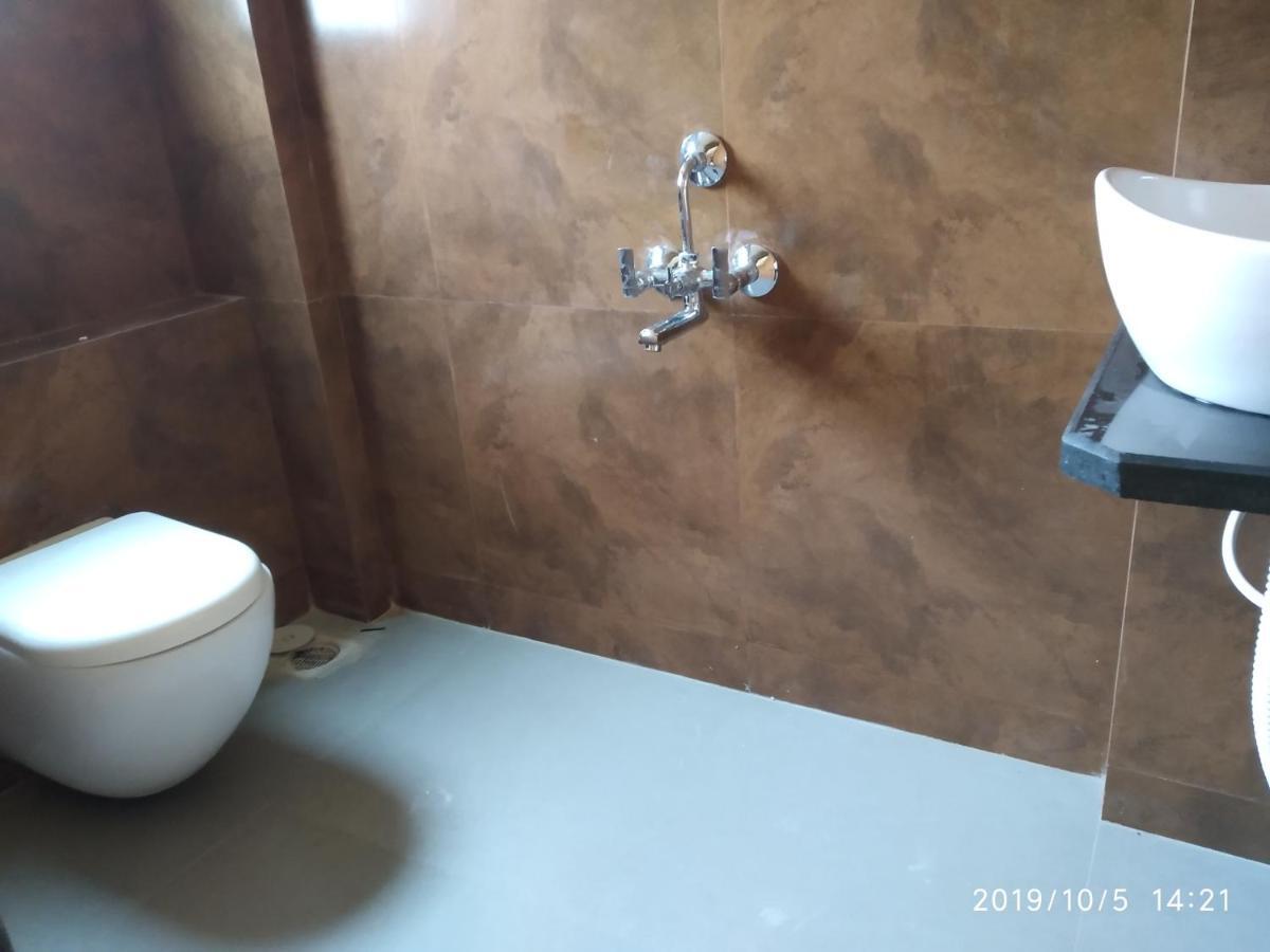 Lotus Hotel Nagaon Beach Alibag Exterior photo