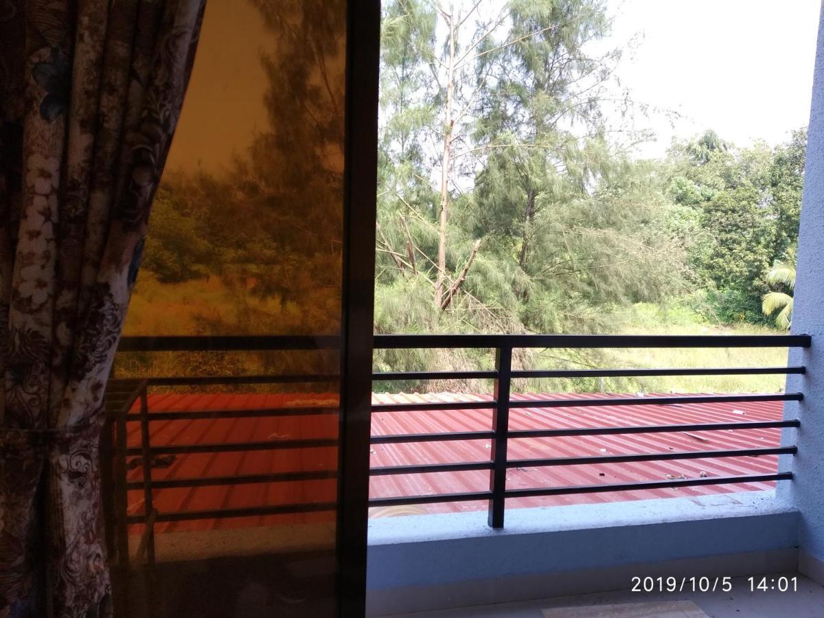 Lotus Hotel Nagaon Beach Alibag Exterior photo