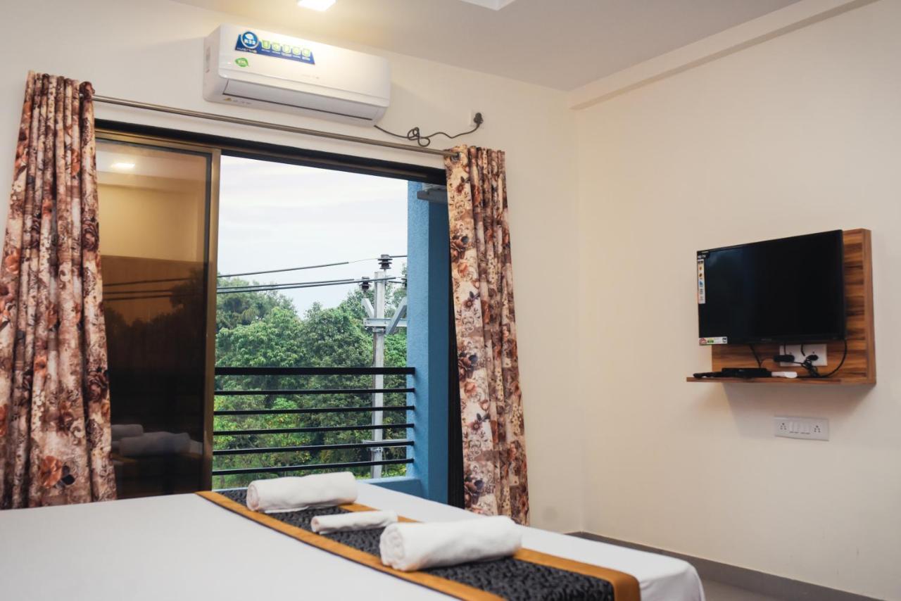 Lotus Hotel Nagaon Beach Alibag Exterior photo